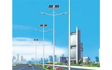 景區(qū)用的太陽能路燈裝多大瓦數(shù)的燈泡合適呢？建議間距是多少呢？山西太陽能路燈