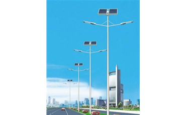 太陽能路燈在農(nóng)村怎么安裝和施工呢？間距建議多少呢？山西路燈批發(fā)廠家