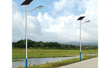 【太原太陽能路燈】的太陽能充電控制器如何判斷是否正常工作？查看哪些數(shù)據(jù)？